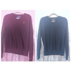 American Eagle (2) Athletic Fit V Neck Sweaters Preppy Academia Men's Med
